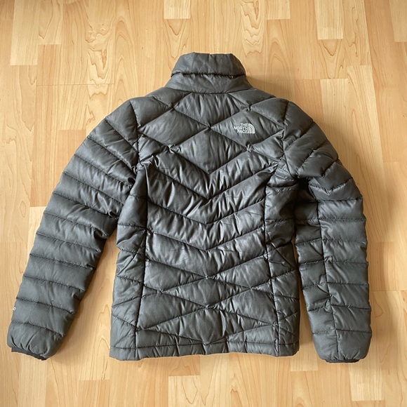 North Face 550 Women’s Puffer Jacket - Picture 3 of 5